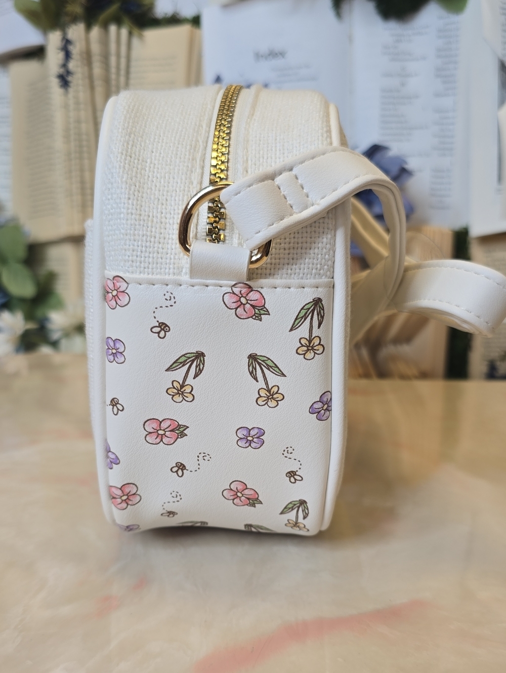 NWT Primark X Disney Winnie The Pooh Crossbody Purse Cream - Picture 3 of 10